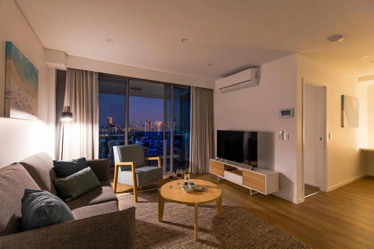 Sky Broadwater Apartments Southport 4*,  Australia
