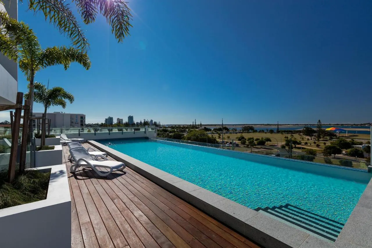**** Apartmanhotel Sky Broadwater Apartments Southport Ausztrália
