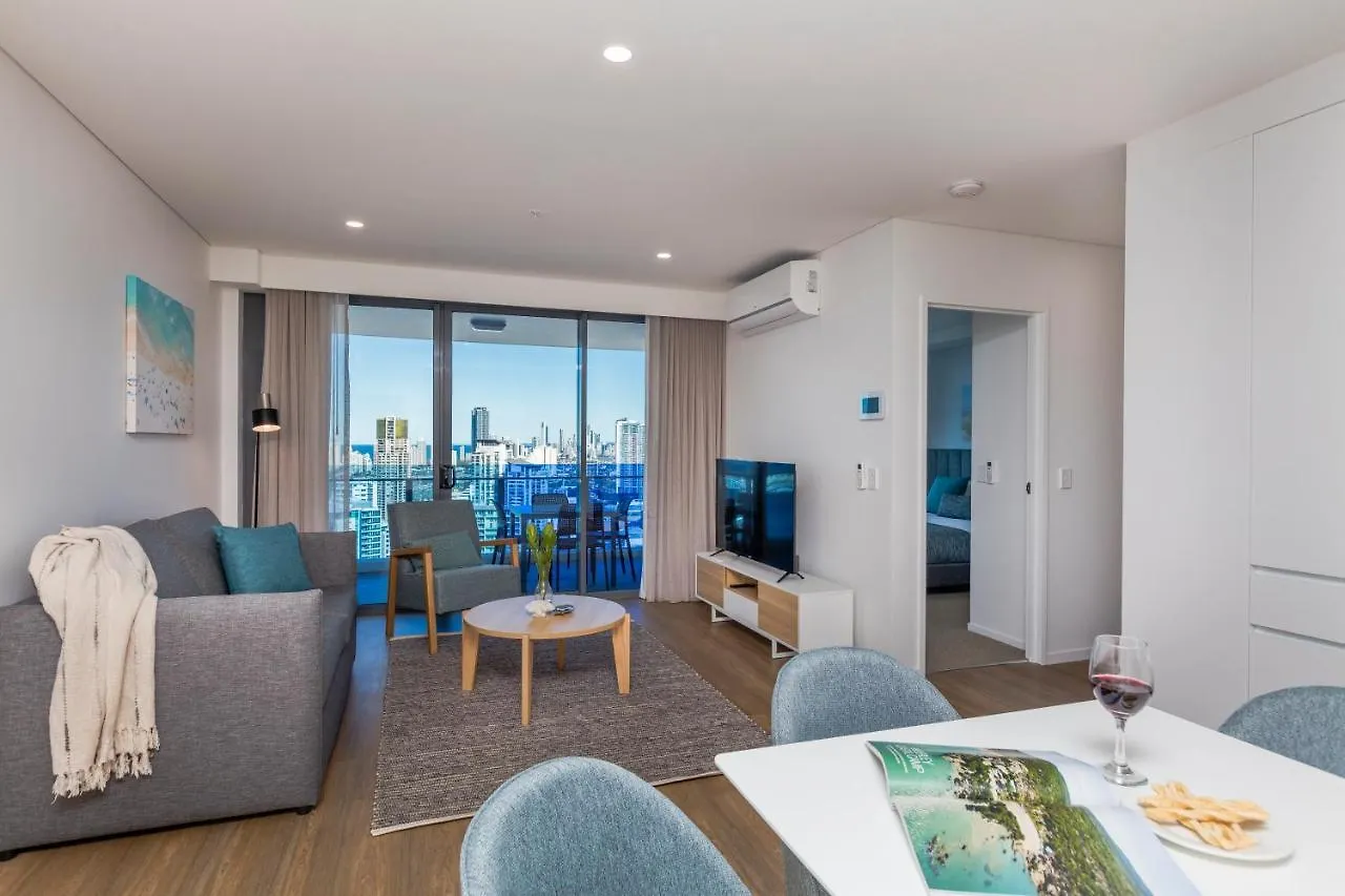 **** Apartmanhotel Sky Broadwater Apartments Southport Ausztrália